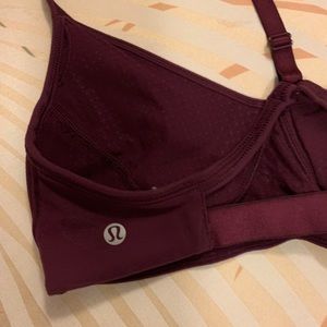 LULULEMON MAROON BRA